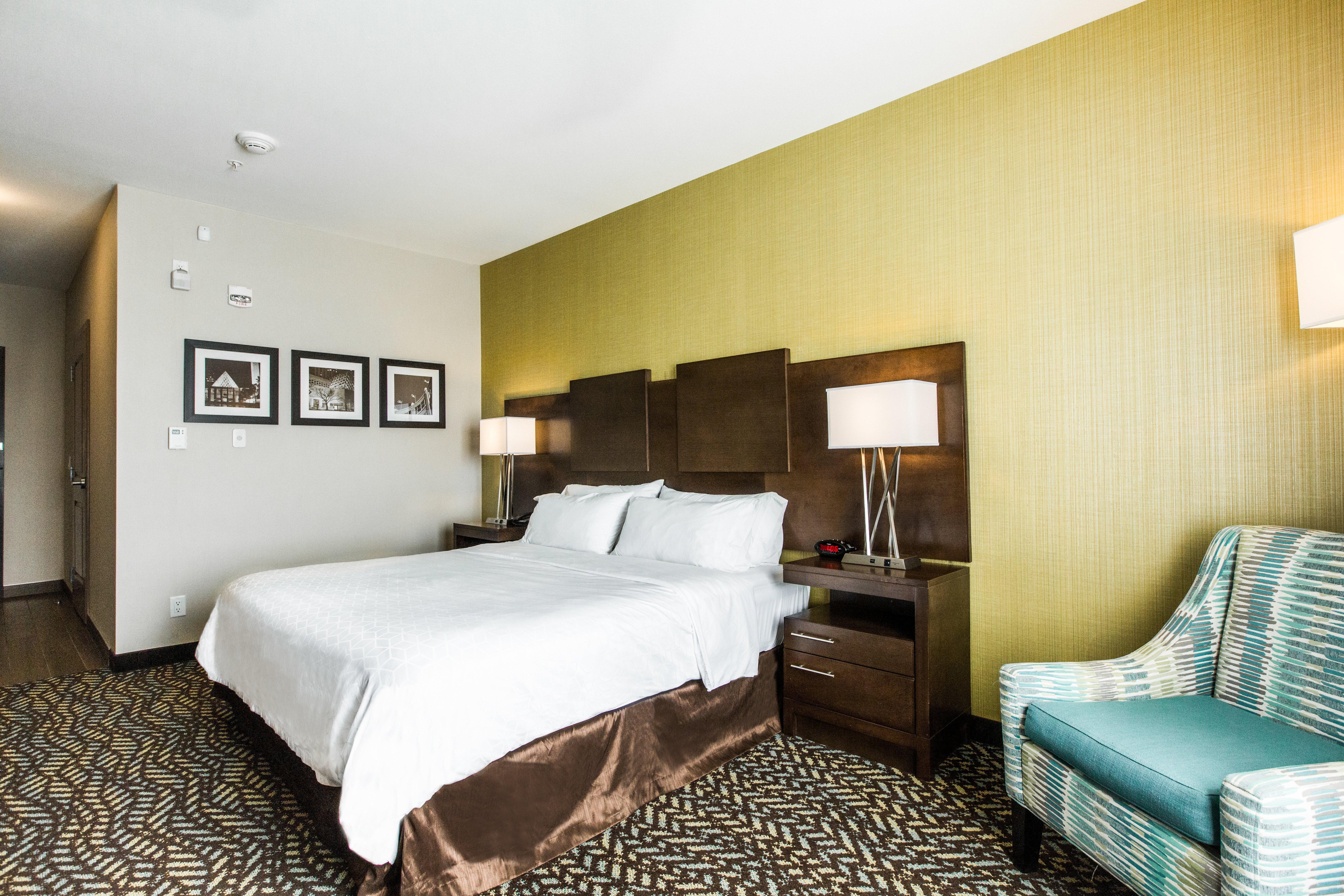 Holiday Inn Express & Suites Spruce Grove - Stony Plain By Ihg Exterior foto
