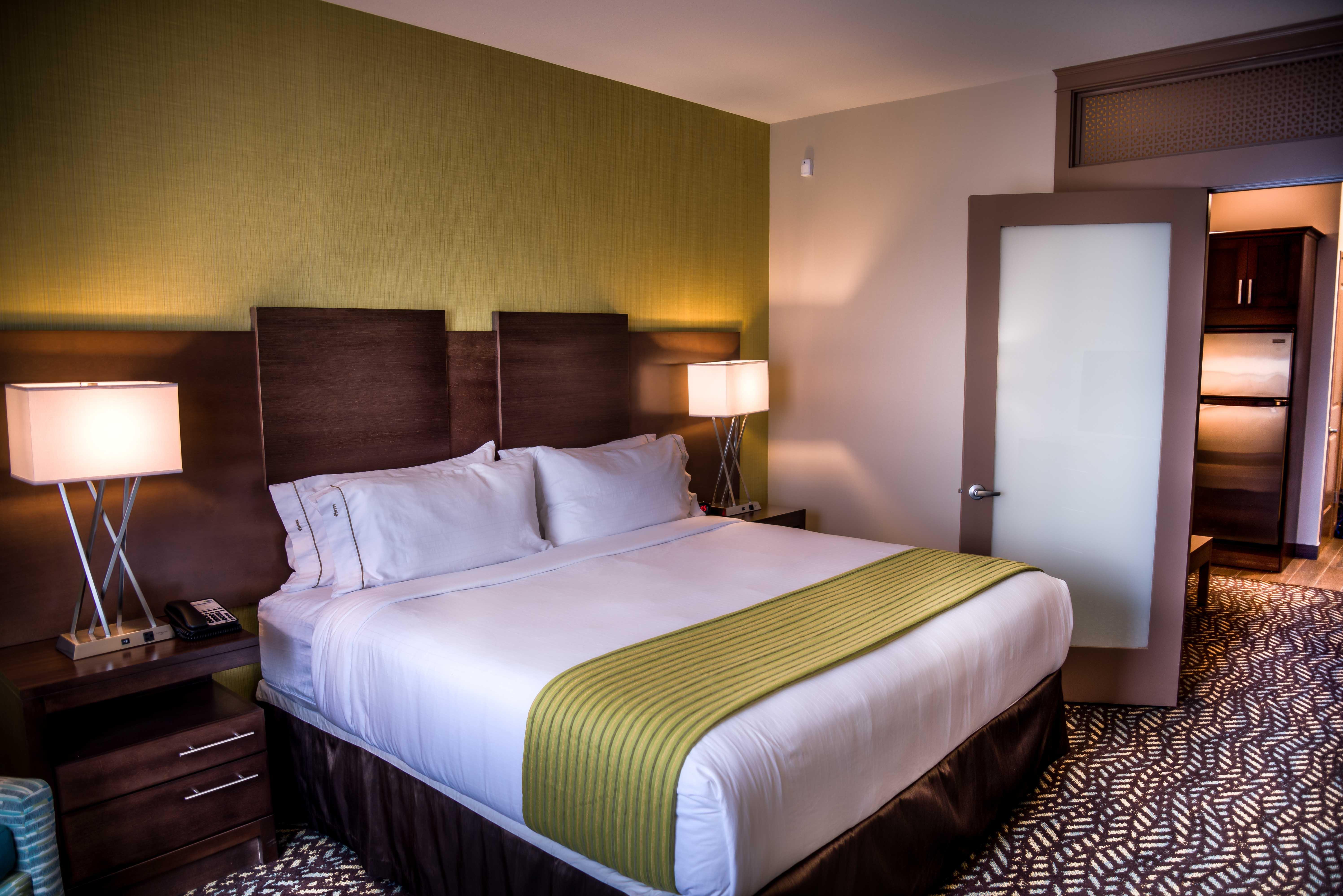 Holiday Inn Express & Suites Spruce Grove - Stony Plain By Ihg Exterior foto
