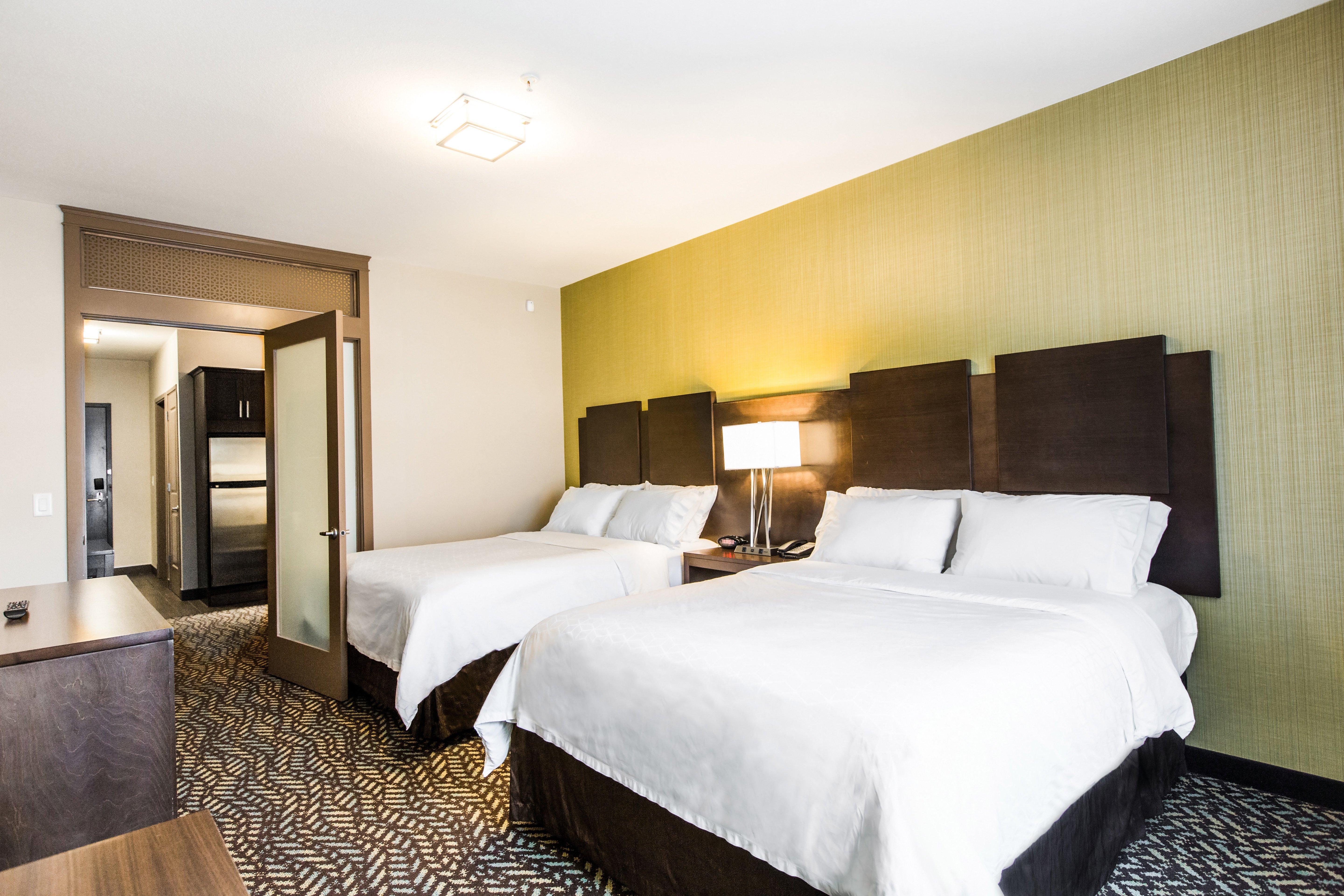 Holiday Inn Express & Suites Spruce Grove - Stony Plain By Ihg Exterior foto